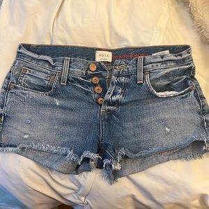 AO. LA shorts